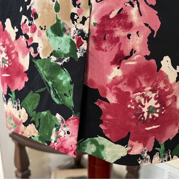 Talbots Black Floral Rose Pencil Skirt sz 4 - Picture 9 of 11